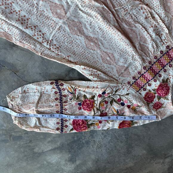 Savanna Jane Women’s Small Cream Floral Embroidered Boho Top NWT - Picture 7 of 8